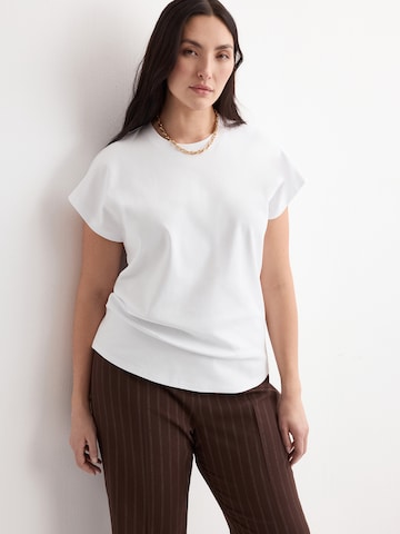 MANGO - Camiseta 'SEVILLA' en blanco: frente