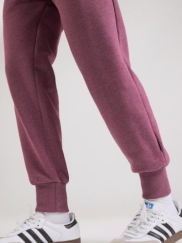 naketano Tapered Byxa 'Schnellbumser 2.0' i röd