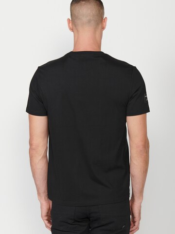 KOROSHI T-Shirt in Schwarz