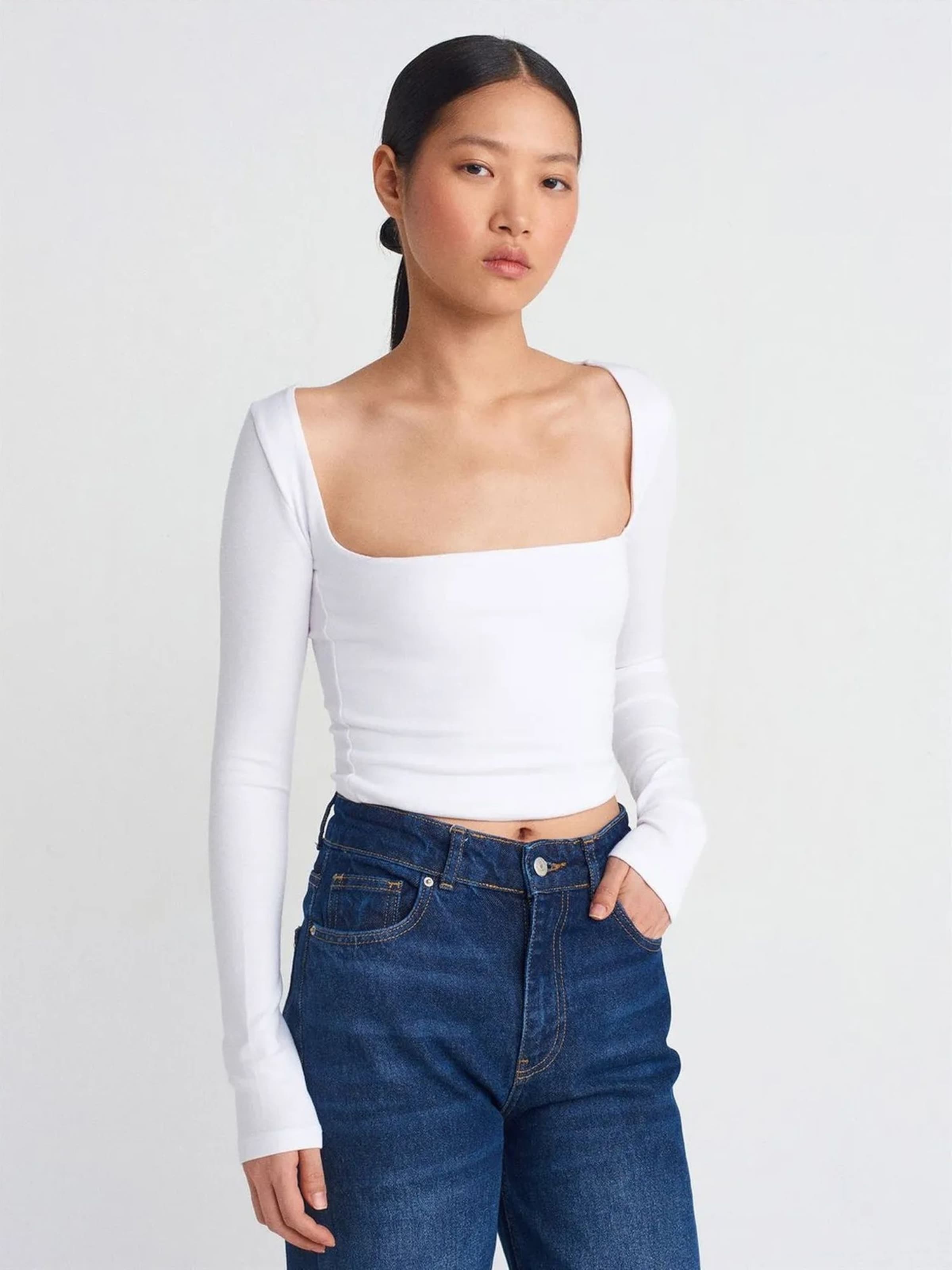 Dilvin Shirt in White: front