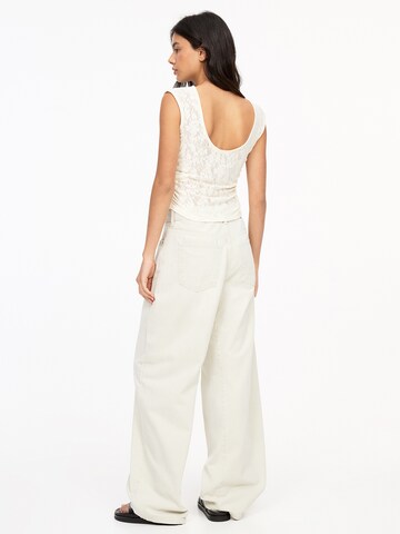 Pull&Bear Top in Beige