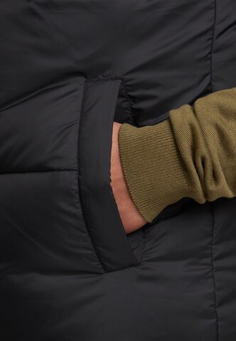 Urban Classics Bodywarmer in Zwart