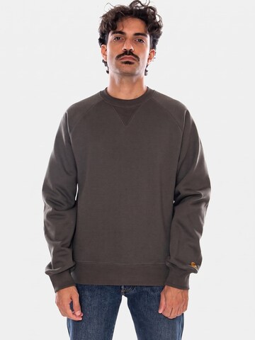 Carhartt WIP Sweatshirt 'CHASE' in Bruin: voorkant