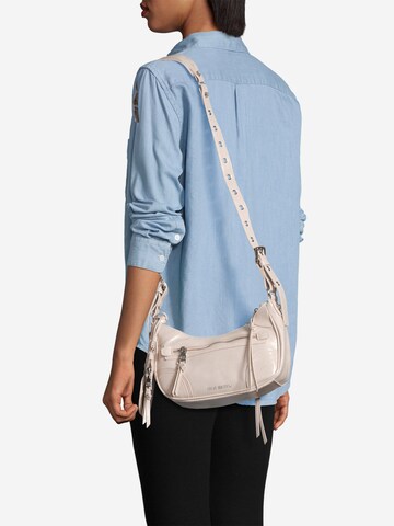 STEVE MADDEN Crossbody Bag in Beige