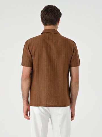 Antioch Regular fit Button Up Shirt in Brown