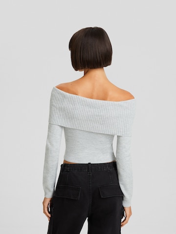 Pull-over Bershka en gris