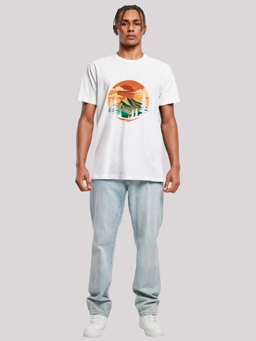 F4NT4STIC T-Shirt 'Sonnenuntergang Berglandschaft' in Weiß