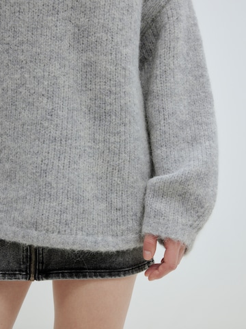 EDITED Sweater 'Swantje' in Grey