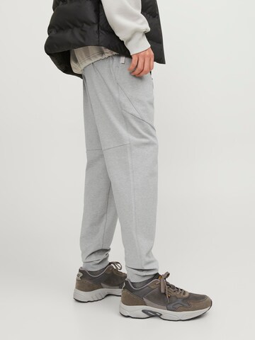 JACK & JONES Tapered Trousers in Grey