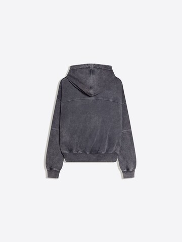 Sweat-shirt Bershka en gris