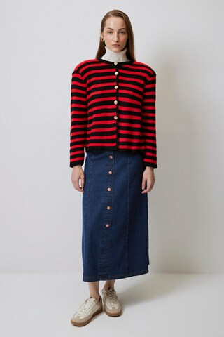 Touche Prive Gebreid vest in Rood: voorkant