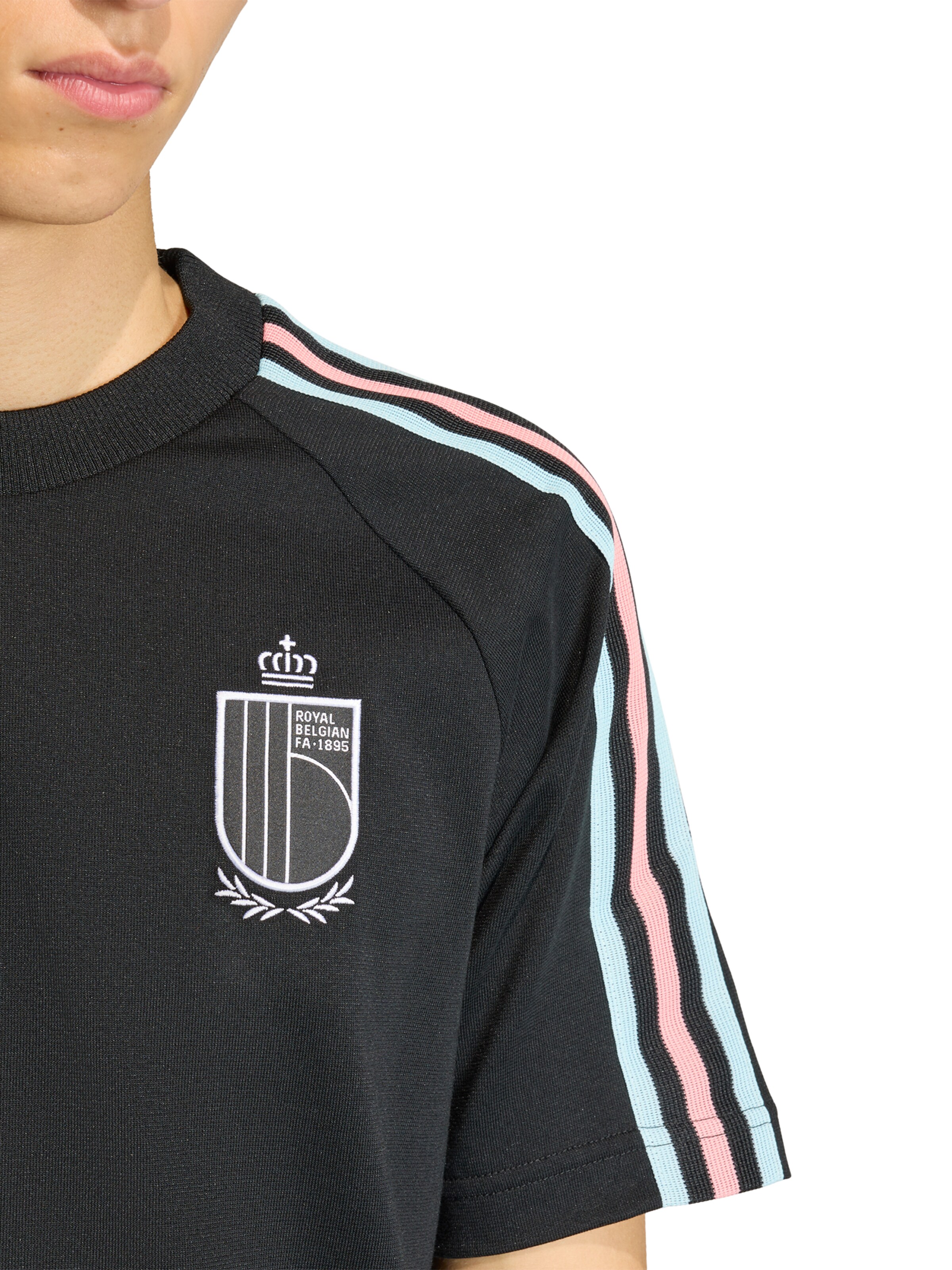 melns ADIDAS PERFORMANCE Sportiska stila krekls 'Belgien'