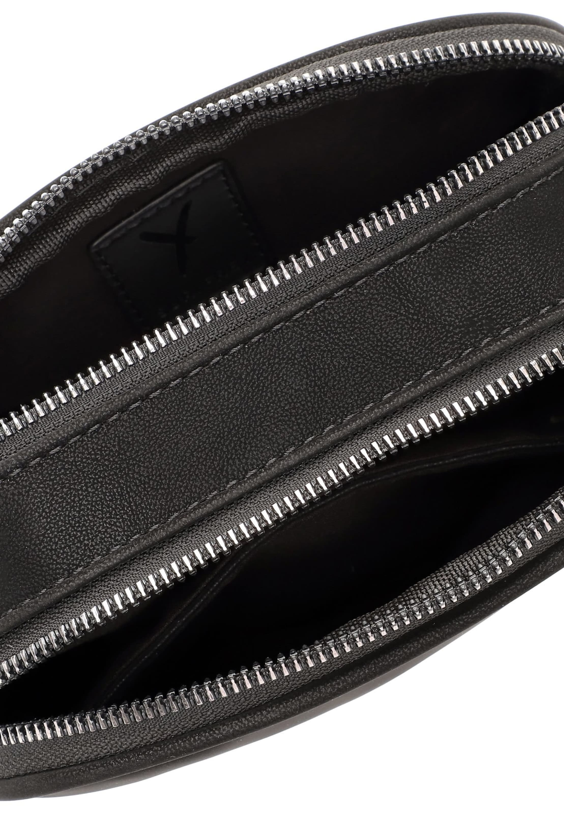 Suri Frey Shoulder bag 'Sammy' in Black