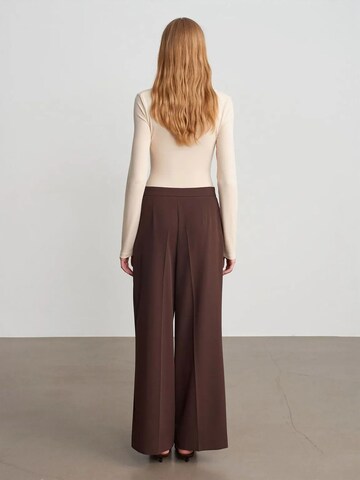 Wide Leg Pantalon Dilvin en marron