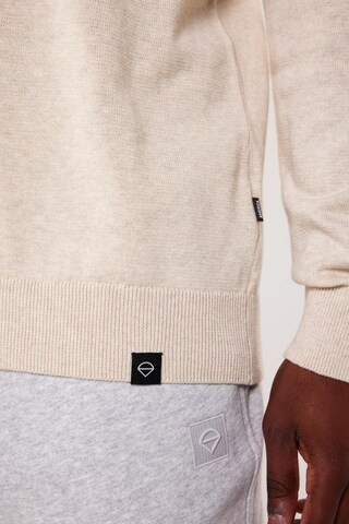 America Today Pullover in Beige