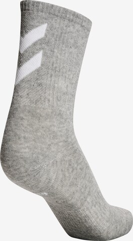 Hummel - Calcetines deportivos 'CHEVRON' en gris