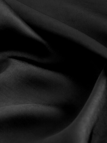 Next Bluse in Schwarz