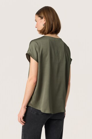 SOAKED IN LUXURY Bluse 'Loana' in Grün