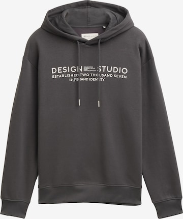 Sweat-shirt TOM TAILOR DENIM en gris : devant