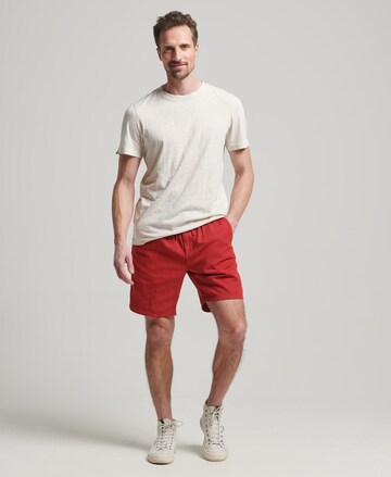 Superdry Regular Broek in Rood