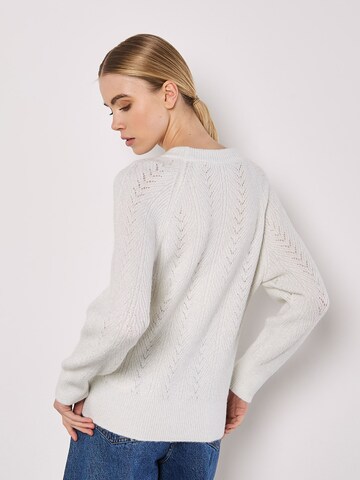 Apricot Sweater ' ' in Beige