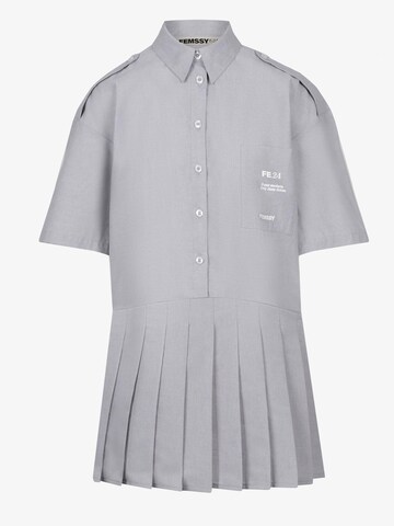 Robe-chemise 'FOLD' FEMSSY en gris : devant