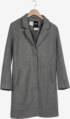 VILA Jacket & Coat in L in Grey: front