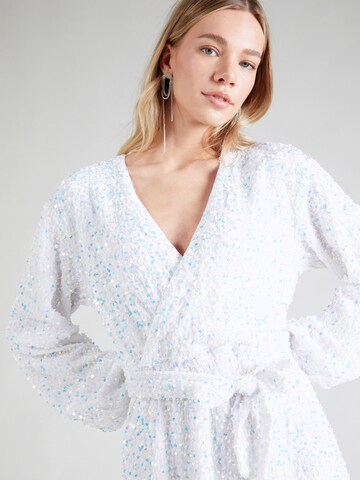 Robe de cocktail PIECES en blanc