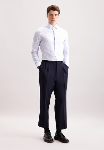Coupe slim Chemise business 'Schwarze Rose' SEIDENSTICKER en bleu
