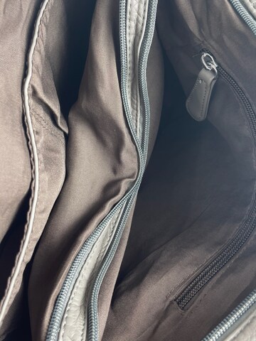 Kumixi Handtasche in Grau