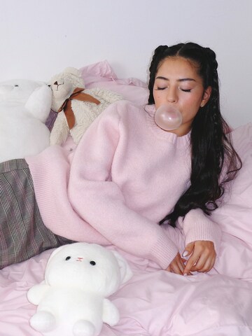About You x Dani Klieber Sweater in Pink