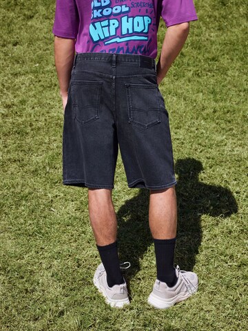 Next Loosefit Shorts in Schwarz