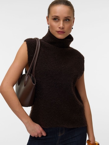 VERO MODA Gebreid vest 'VMEverlee' in Bruin: voorkant
