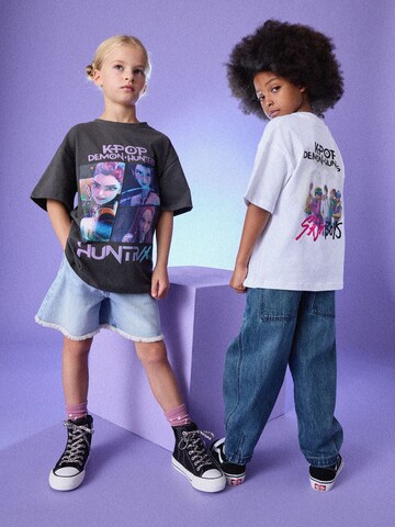 Next Футболка 'KPOP Demon Hunters' в Серый