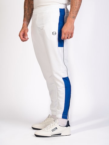 Sergio Tacchini Tapered Sporthose 'Abita' in Weiß