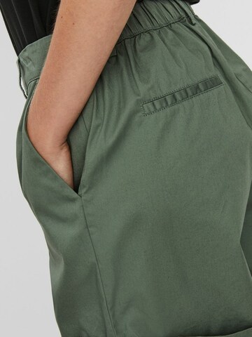 VERO MODA - regular Pantalón en verde