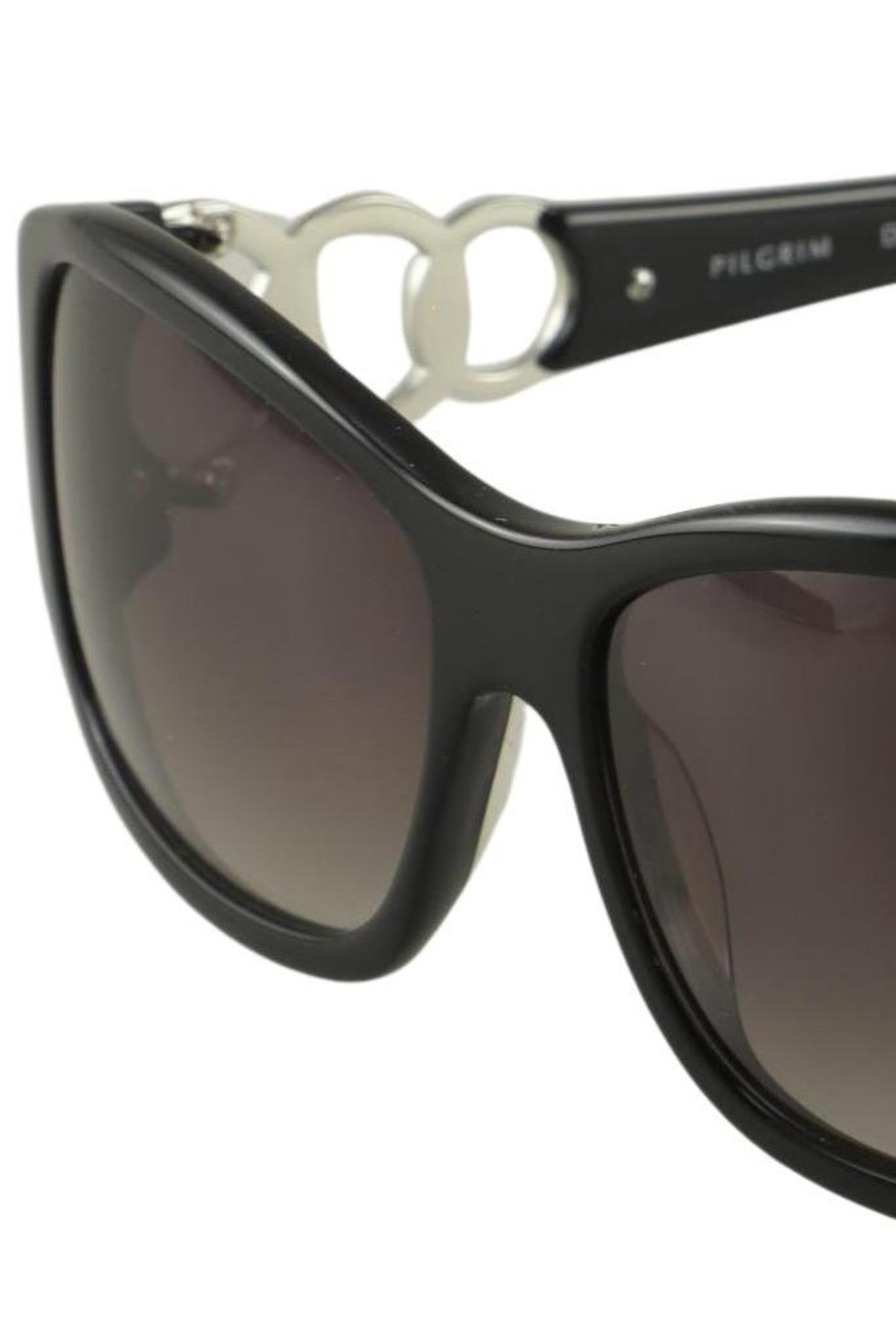 Pilgrim Sunglasses in One size in Black