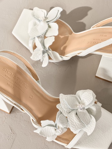 Next Sandale in Weiß