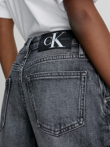 Calvin Klein Jeans - Loosefit Calças de ganga em cinzento