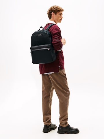 TOMMY HILFIGER Backpack in Black