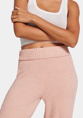 UGG Wide Leg Hose in Pink