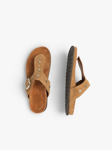 Scalpers Teenslipper 'Bio Sun Studs' in Bruin