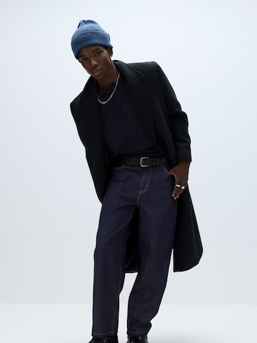 Pull&Bear Lużny krój Jeansy w kolorze niebieski