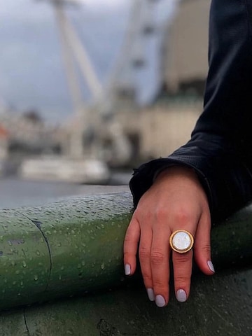 LanLivia - Anillo 'Vintage Mother of Pearl' en oro