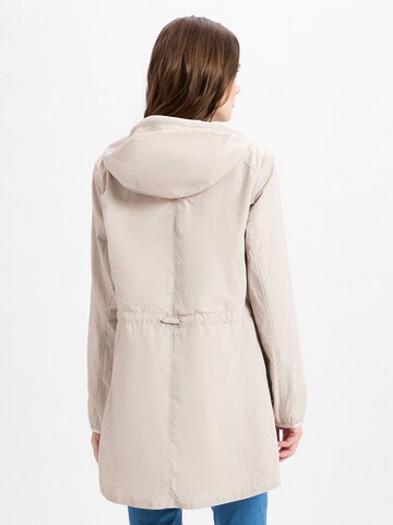 Barbara Lebek Tussenjas in Beige