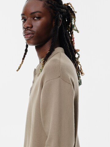 Pull&Bear Svetr – hnědá