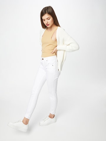 PULZ Jeans - Skinny Vaquero 'CARMEN' en blanco