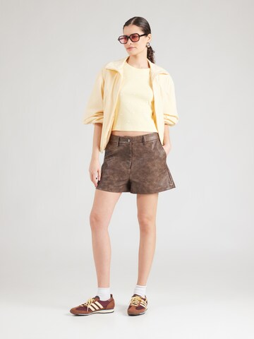 T-shirt 'ONLFENJA' ONLY en jaune