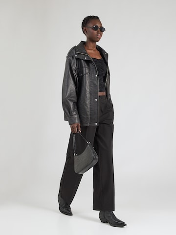 T-shirt GUESS en noir