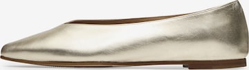 LOTTUSSE Ballet Flats 'Bel' in Gold: front